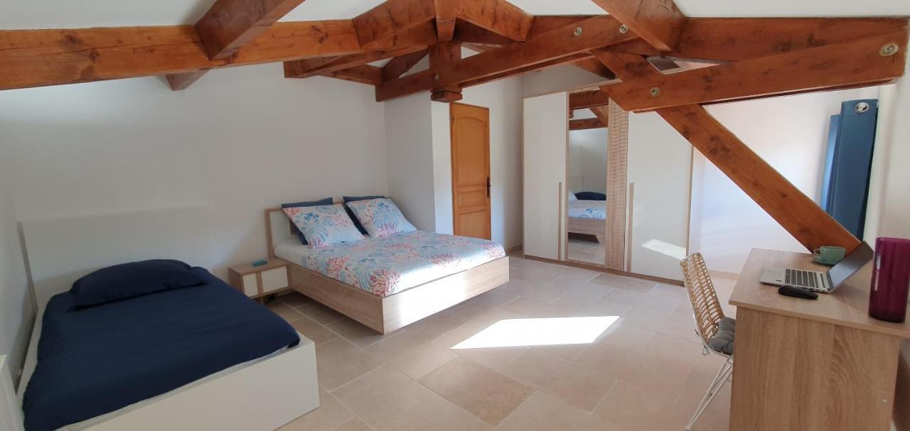 Maison calme et rénovée Oléa Provence, idéale pour passer des vacances dans le Sud Saint-Cannat Exterior foto