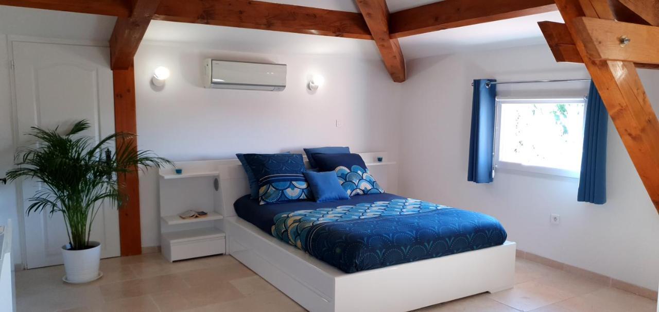 Maison calme et rénovée Oléa Provence, idéale pour passer des vacances dans le Sud Saint-Cannat Exterior foto
